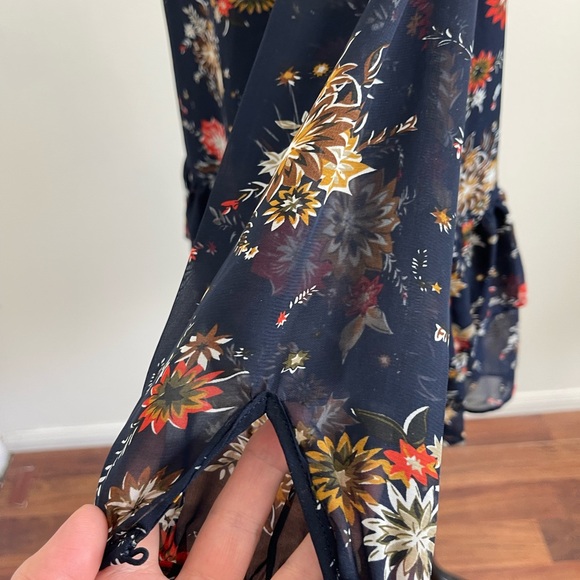 Very J Navy Blue Floral Dress . Size small - Picture 7 of 16